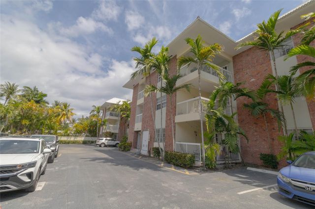 2424 SE 17th Street 305B, Fort Lauderdale, FL 33316