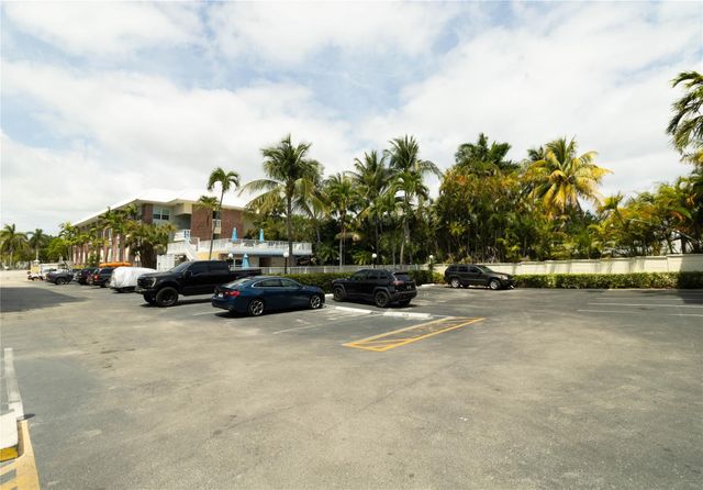 2424 SE 17th Street 305B, Fort Lauderdale, FL 33316