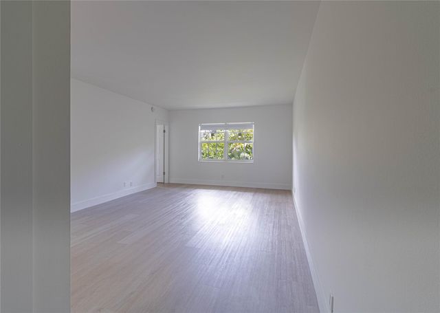 2424 SE 17th Street 305B, Fort Lauderdale, FL 33316