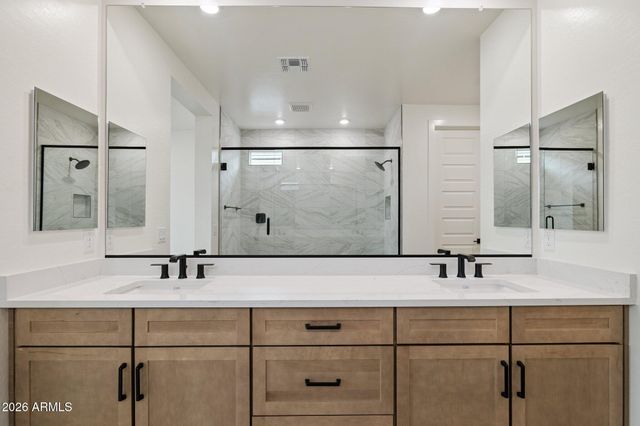 2726 E AGAVE KNOLL Road, Phoenix, AZ 85024