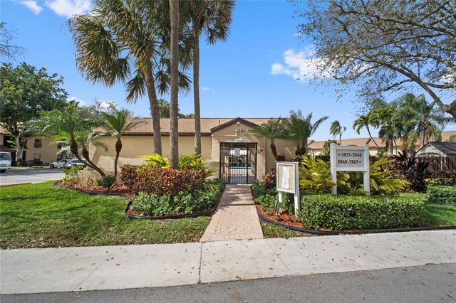 3759 Cocoplum Circle 3759, Pompano Beach, FL 33063