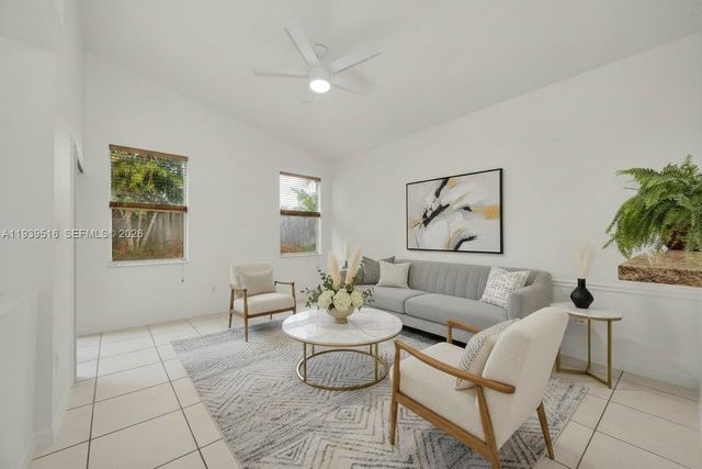 18322 SW 94th Ct, Palmetto Bay, FL 33157