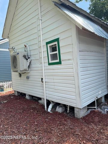 946 SPEARING Street, Jacksonville, FL 32206