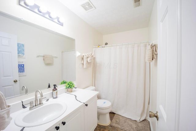4377 Culburn Park Drive, Grove City, OH 43123