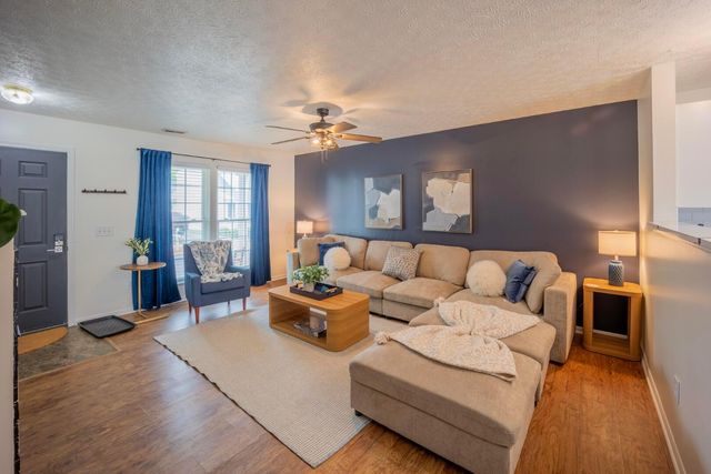 4377 Culburn Park Drive, Grove City, OH 43123