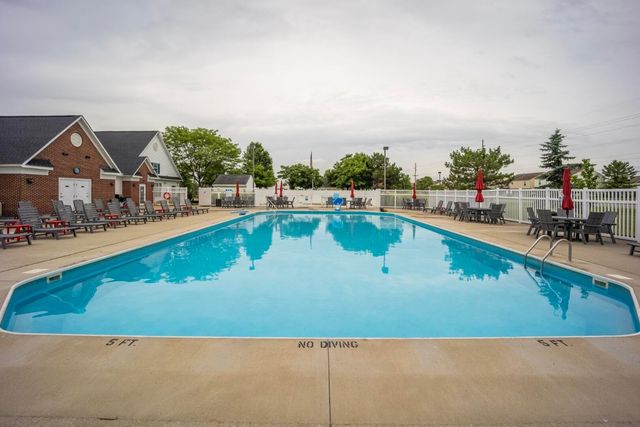 4377 Culburn Park Drive, Grove City, OH 43123
