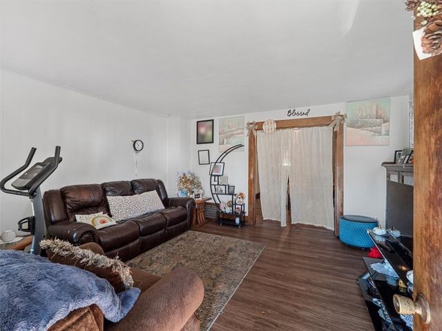 1108 Walnut St, Monaca, PA 15061