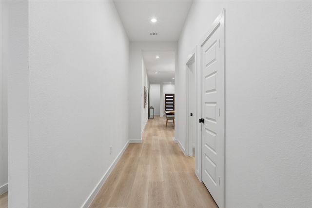 817 Brooks Avenue, Dallas, TX 75208