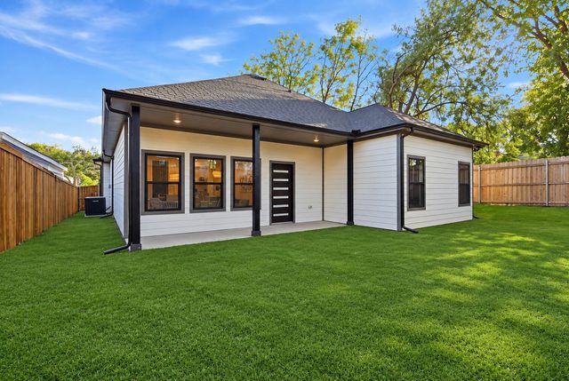 817 Brooks Avenue, Dallas, TX 75208