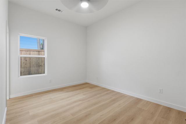 817 Brooks Avenue, Dallas, TX 75208