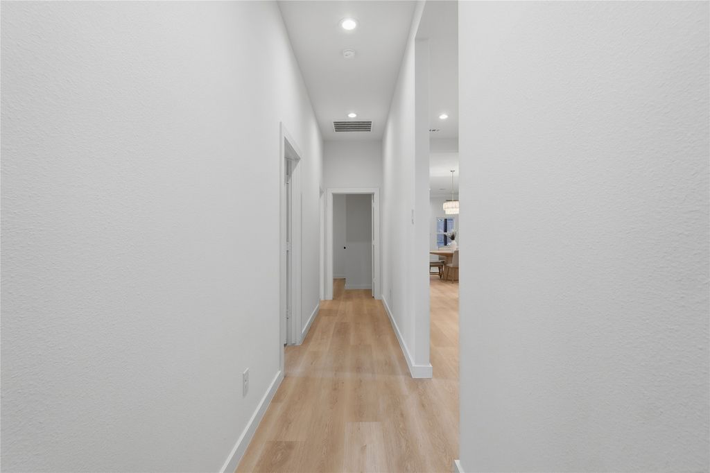 817 Brooks Avenue, Dallas, TX 75208 — photo 4