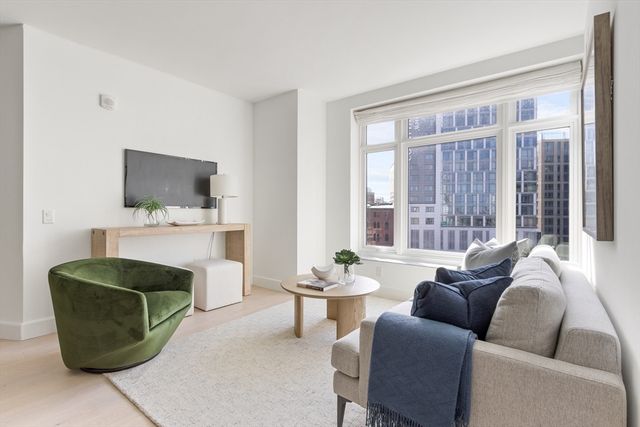 100 Lovejoy Wharf 6C, Boston, MA 02114