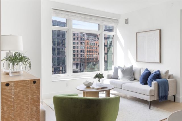 100 Lovejoy Wharf 6C, Boston, MA 02114