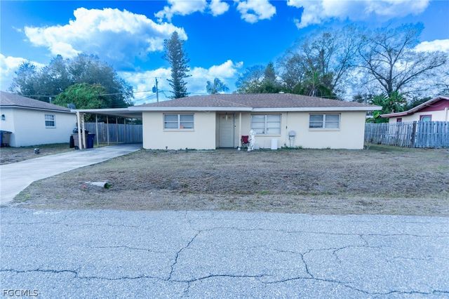 2201 Lotus RD, Fort Myers, FL 33905