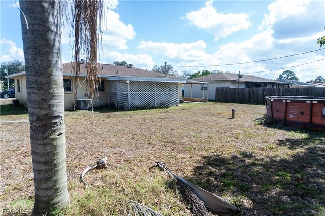 2201 Lotus RD, Fort Myers, FL 33905