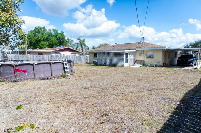 2201 Lotus RD, Fort Myers, FL 33905