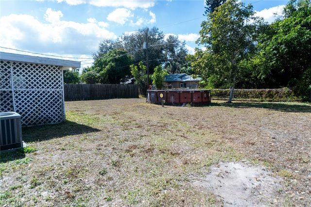 2201 Lotus RD, Fort Myers, FL 33905
