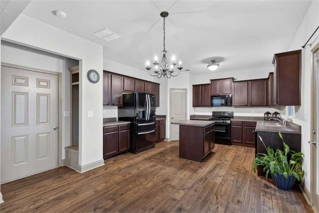 5116 Blossom Brook Drive, Sugar Hill, GA 30518