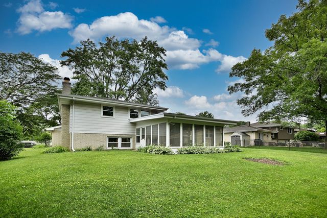 7729 Baimbridge Drive, Downers Grove, IL 60516