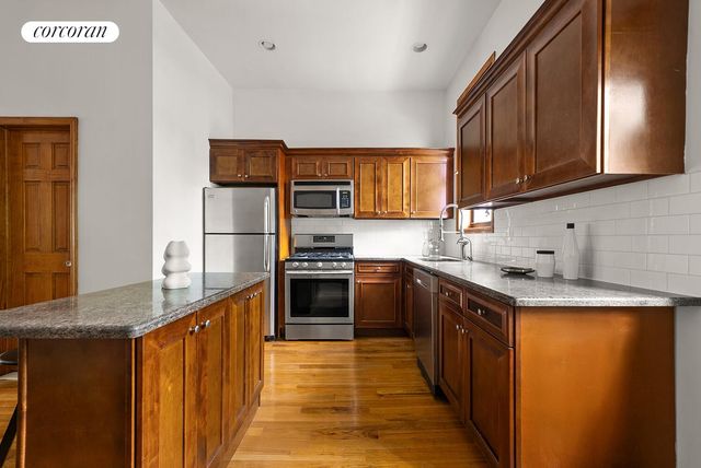 366A MONROE Street, New York City, NY 11221