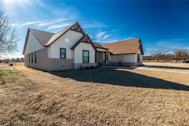 20900 NE 63 Street, Harrah, OK 73045