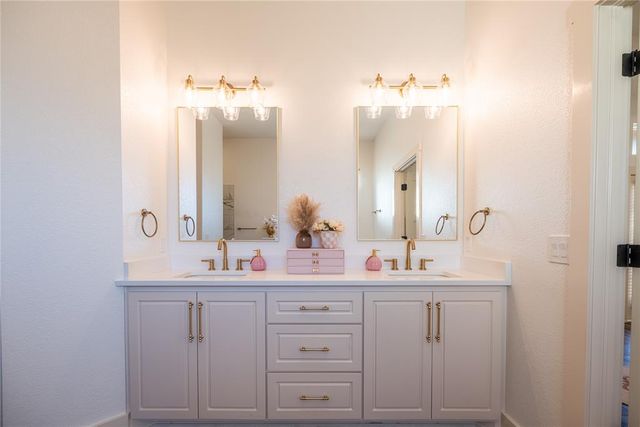 20900 NE 63 Street, Harrah, OK 73045