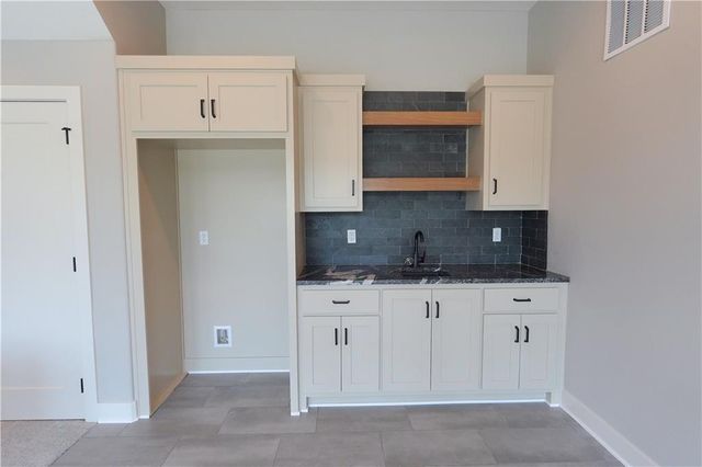 12735 N Champanel Way, Platte City, MO 64079