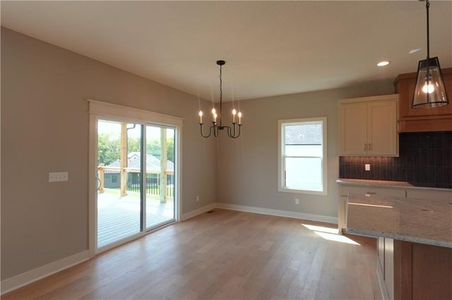 12735 N Champanel Way, Platte City, MO 64079