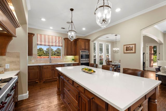 30 Waters Lake Boulevard, Missouri City, TX 77459
