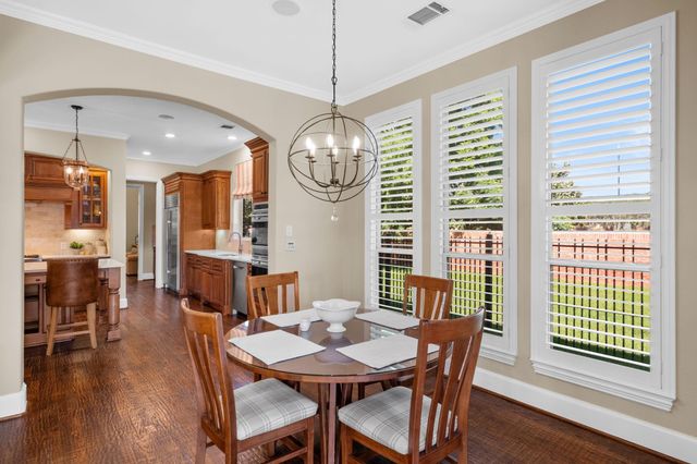 30 Waters Lake Boulevard, Missouri City, TX 77459