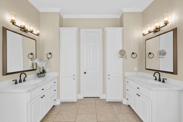 30 Waters Lake Boulevard, Missouri City, TX 77459