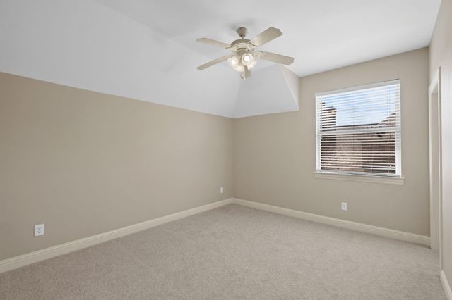 30 Waters Lake Boulevard, Missouri City, TX 77459