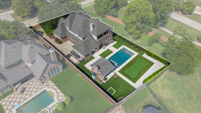 30 Waters Lake Boulevard, Missouri City, TX 77459
