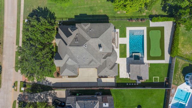 30 Waters Lake Boulevard, Missouri City, TX 77459