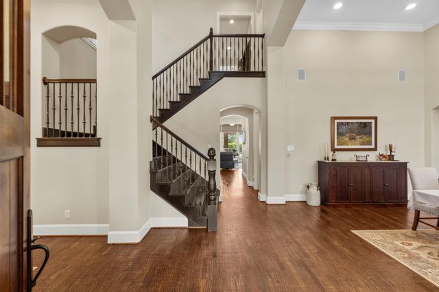 30 Waters Lake Boulevard, Missouri City, TX 77459