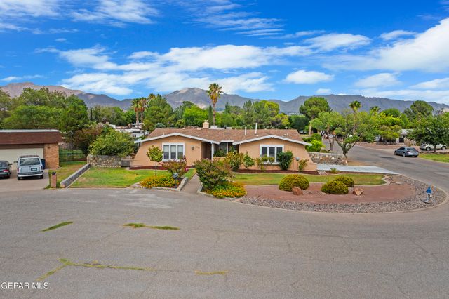 207 SERRANIA Drive, El Paso, TX 79932