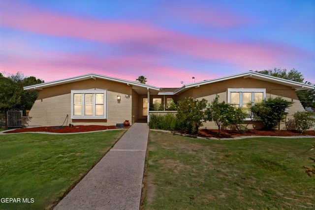 207 SERRANIA Drive, El Paso, TX 79932