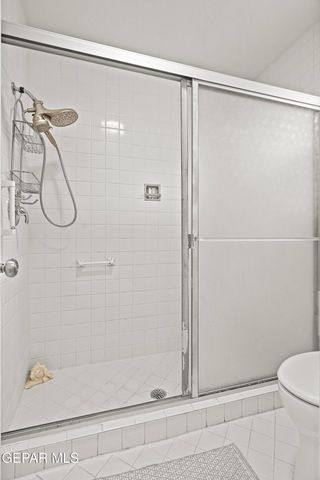 207 SERRANIA Drive, El Paso, TX 79932