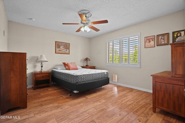207 SERRANIA Drive, El Paso, TX 79932