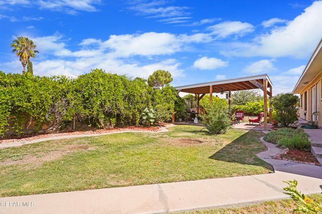 207 SERRANIA Drive, El Paso, TX 79932