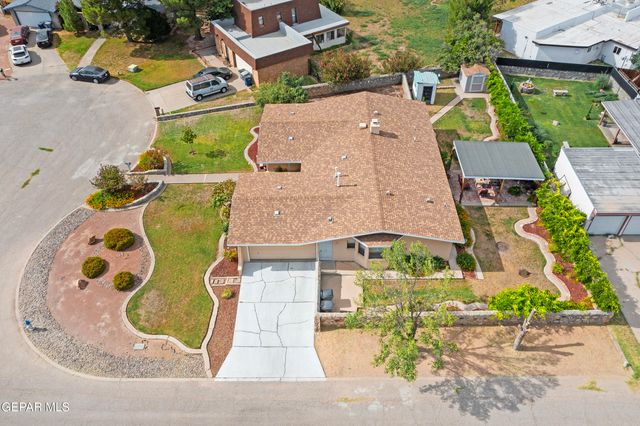 207 SERRANIA Drive, El Paso, TX 79932
