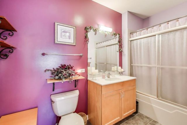 1016 S Racine Avenue 201, Chicago, IL 60607