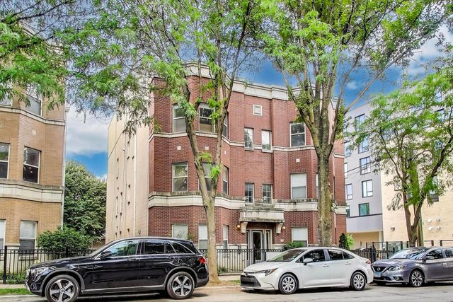 1016 S Racine Avenue 201, Chicago, IL 60607