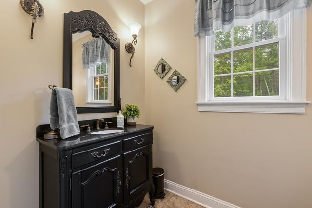 6 Shawns Way, Somersworth, NH 03878