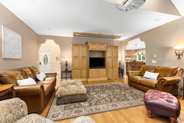 6 Shawns Way, Somersworth, NH 03878