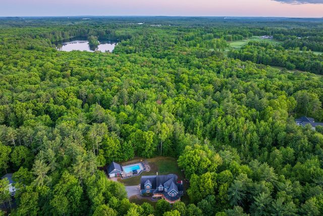 6 Shawns Way, Somersworth, NH 03878
