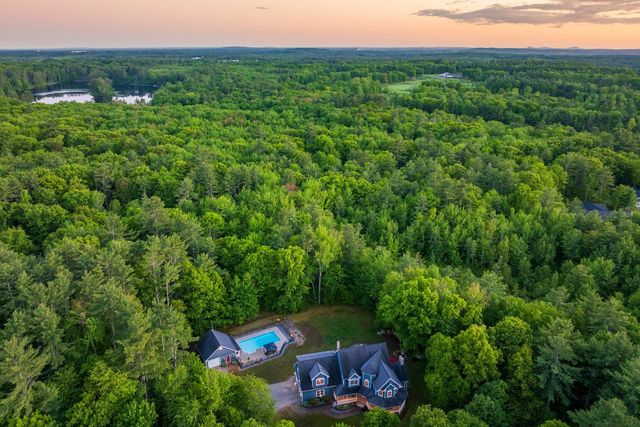 6 Shawns Way, Somersworth, NH 03878