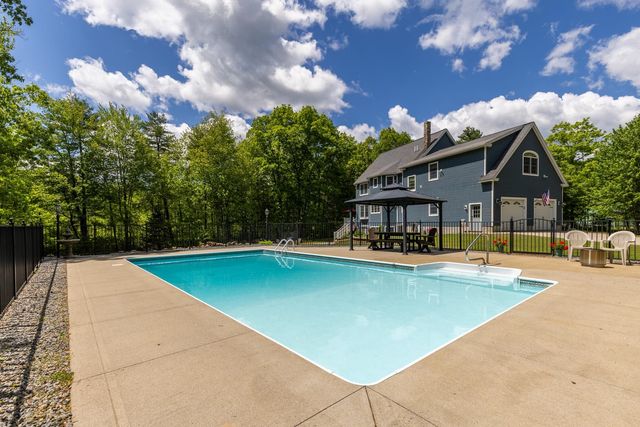 6 Shawns Way, Somersworth, NH 03878