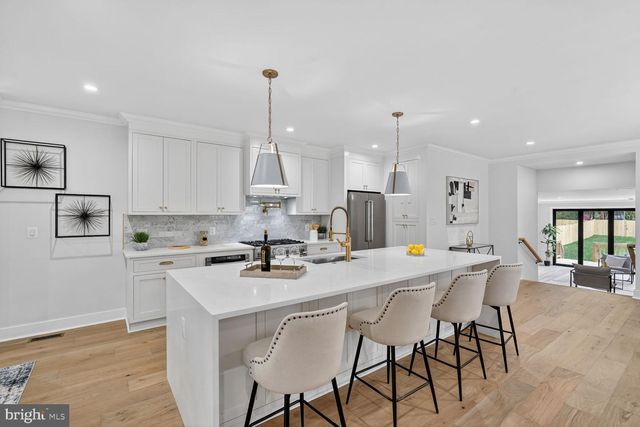 4923 BRANDYWINE ST NW, Washington, DC 20016