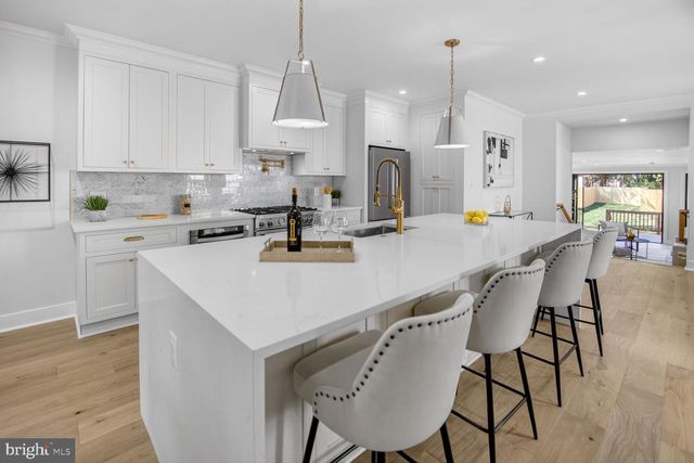 4923 BRANDYWINE ST NW, Washington, DC 20016